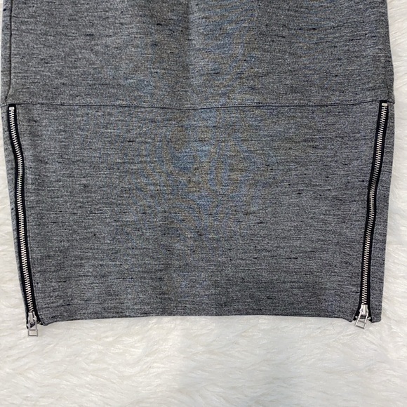 Wilfred Aritzia Skirt- Pencil Damask Lace textured stretch-Side Zippers - Picture 3 of 8